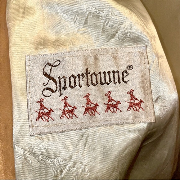 ᪥ Vintage Lilyan’s Philadelphia Sportowne Fur Coat ᪥ - Picture 5 of 12